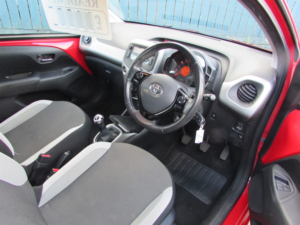 Used Toyota AYGO 2016 for sale - 76628511: Photo 6