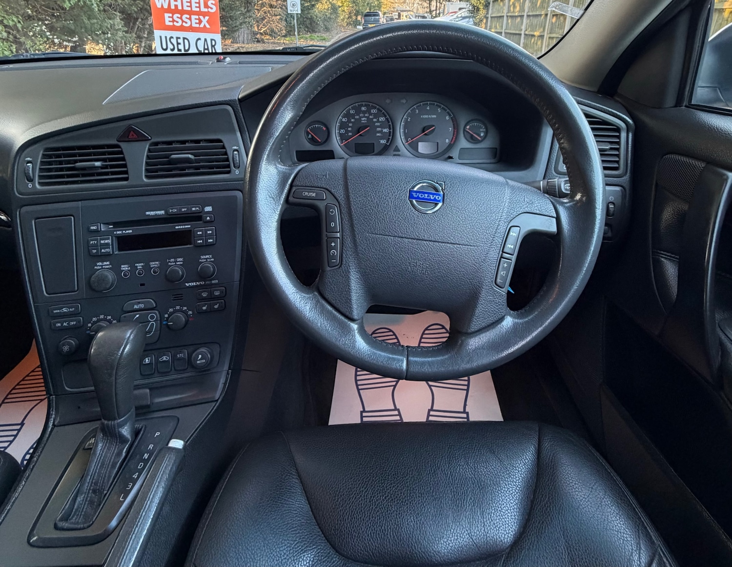 Used Volvo V70 2003 for sale - 77969081: Photo 11