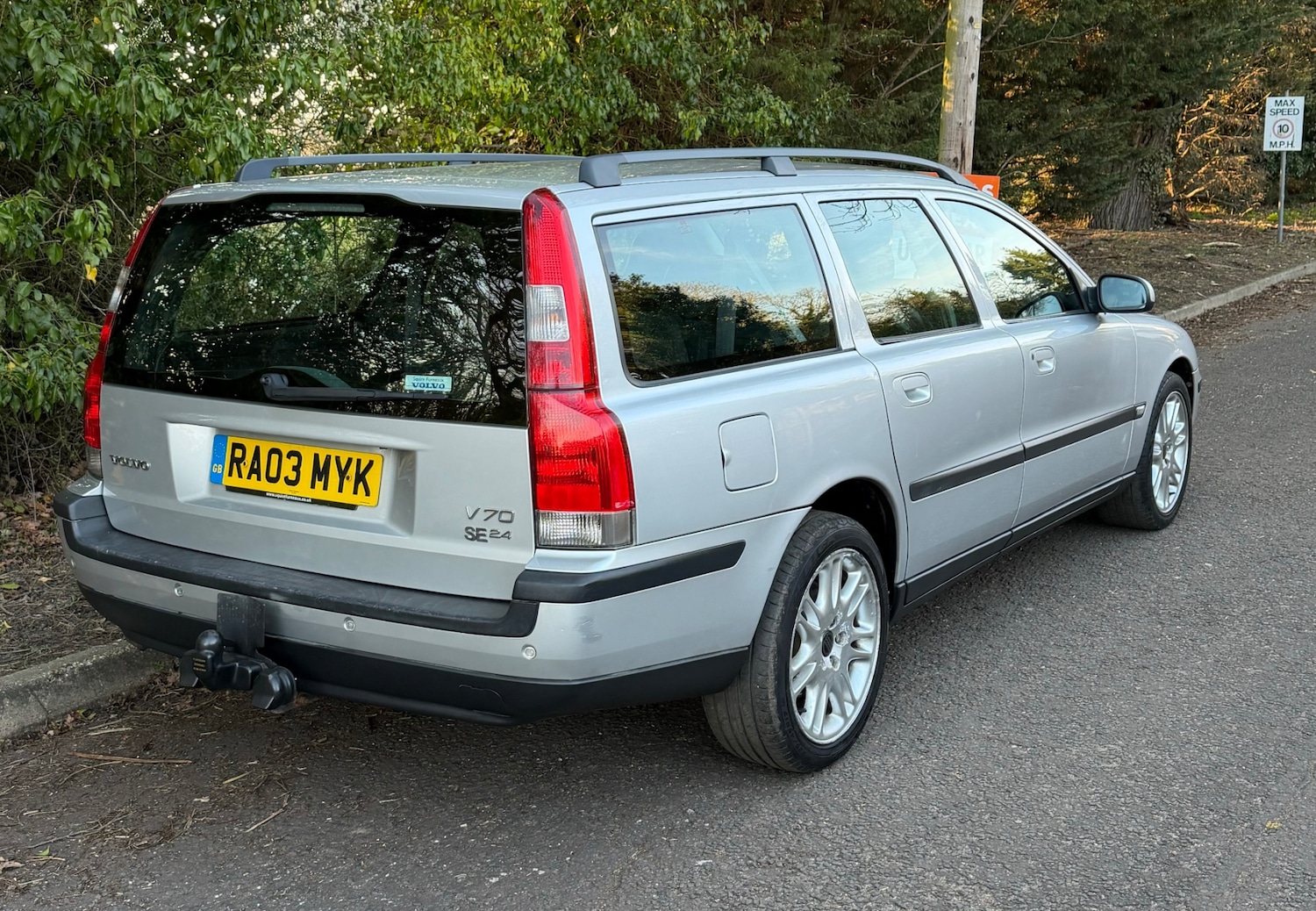 Used Volvo V70 2003 for sale - 77969081: Photo 5