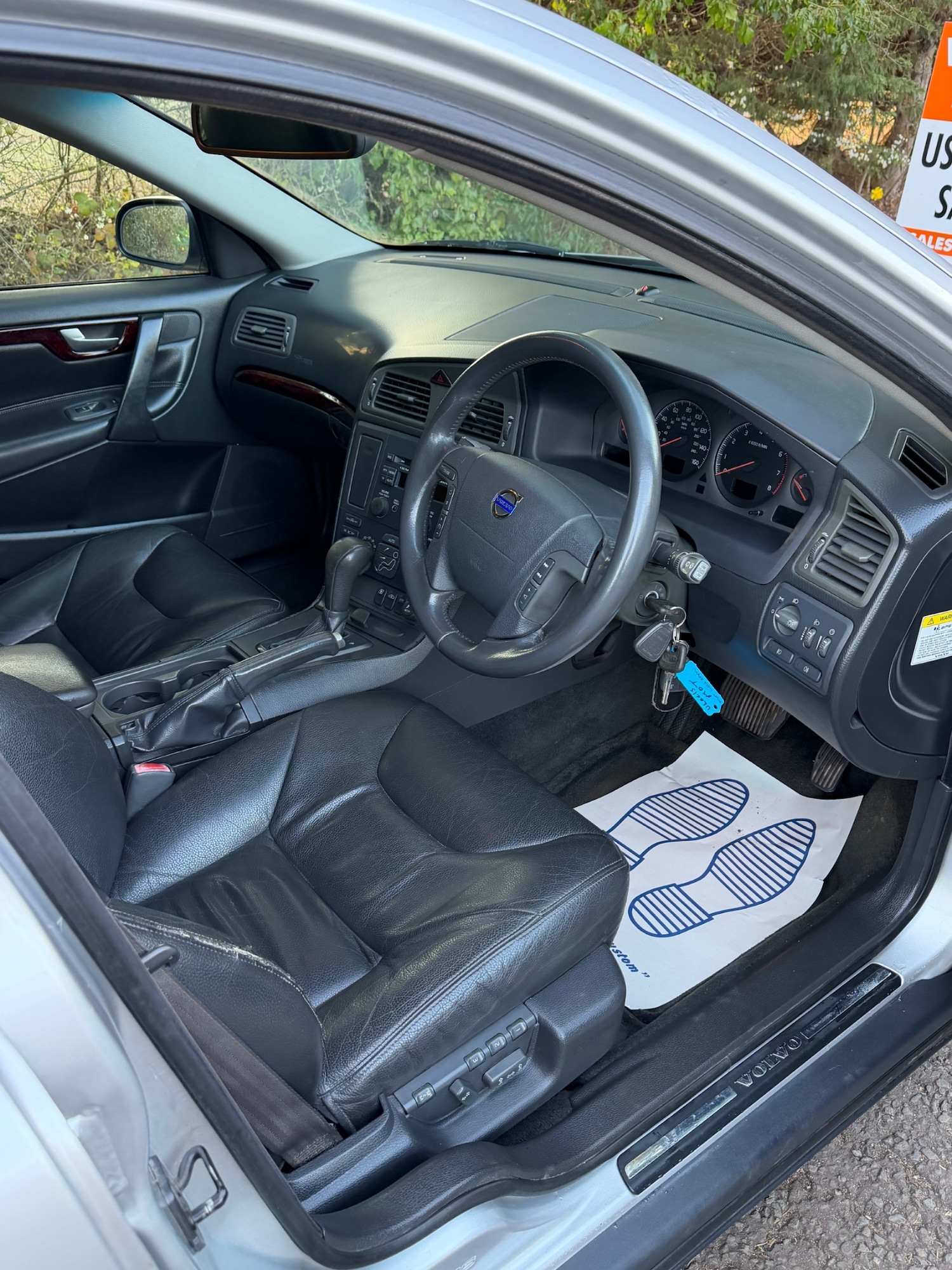 Used Volvo V70 2003 for sale - 77969081: Photo 8