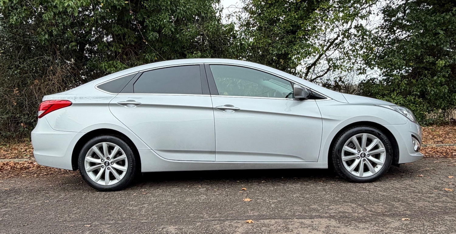 Used Hyundai i40 2013 for sale - 76974772: Photo 3