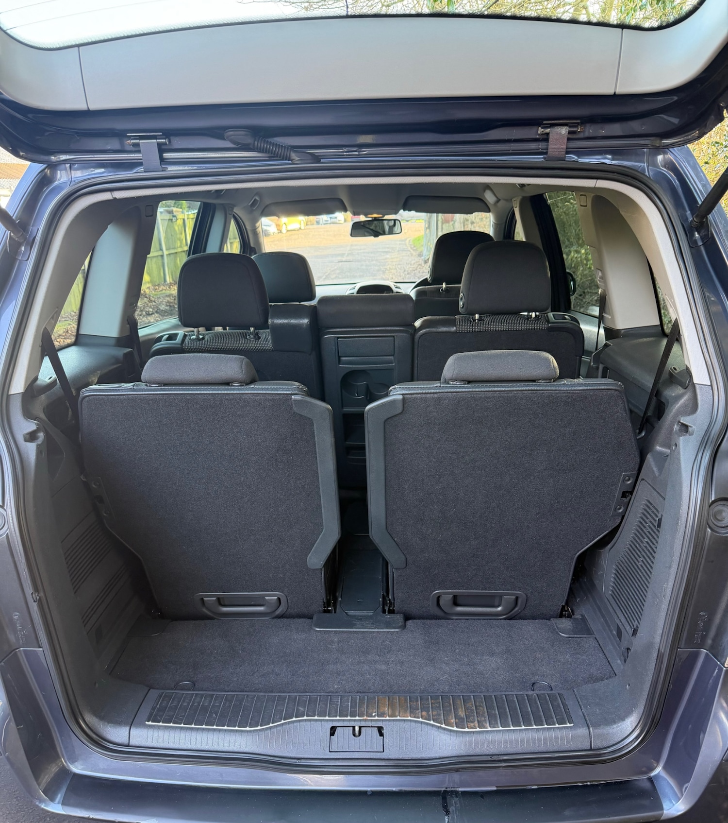 Used Vauxhall Zafira 2010 for sale - 77669430: Photo 14