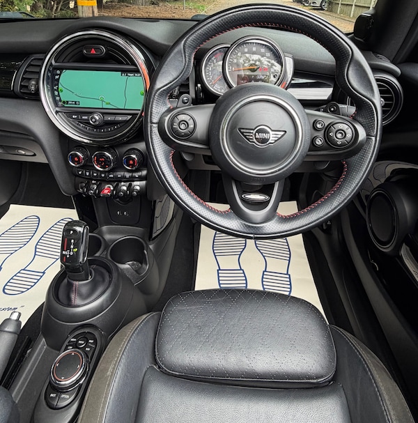 Used MINI Convertible 2018 for sale - 76236310: Photo 14
