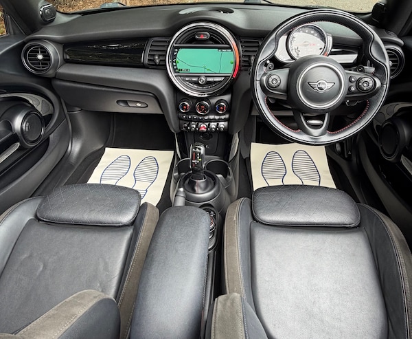 Used MINI Convertible 2018 for sale - 76236310: Photo 18