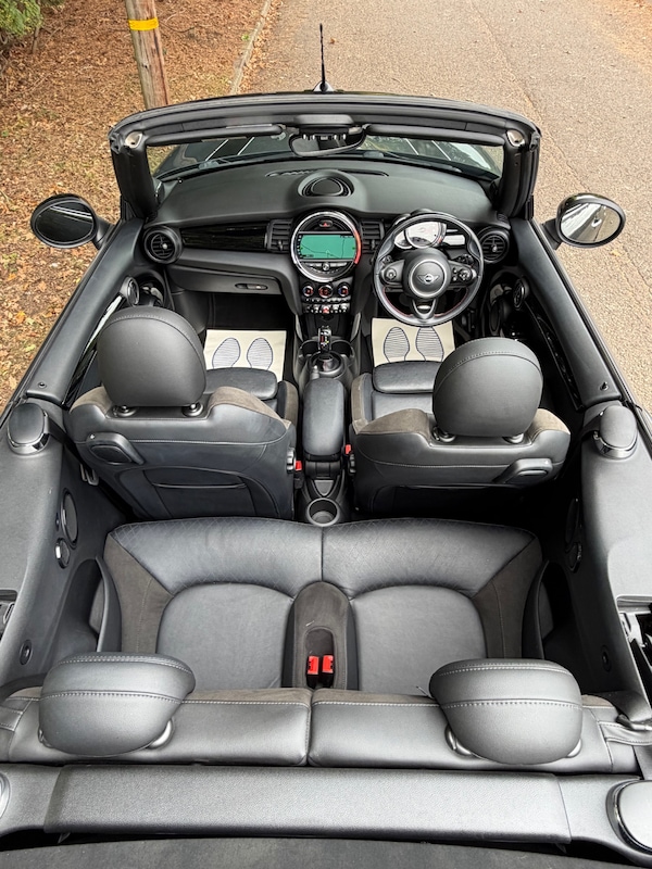 Used MINI Convertible 2018 for sale - 76236310: Photo 19