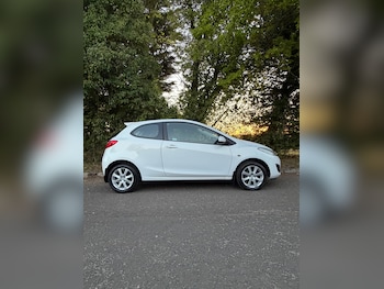 Used Mazda Mazda2 2011 for sale - 78403018: Photo