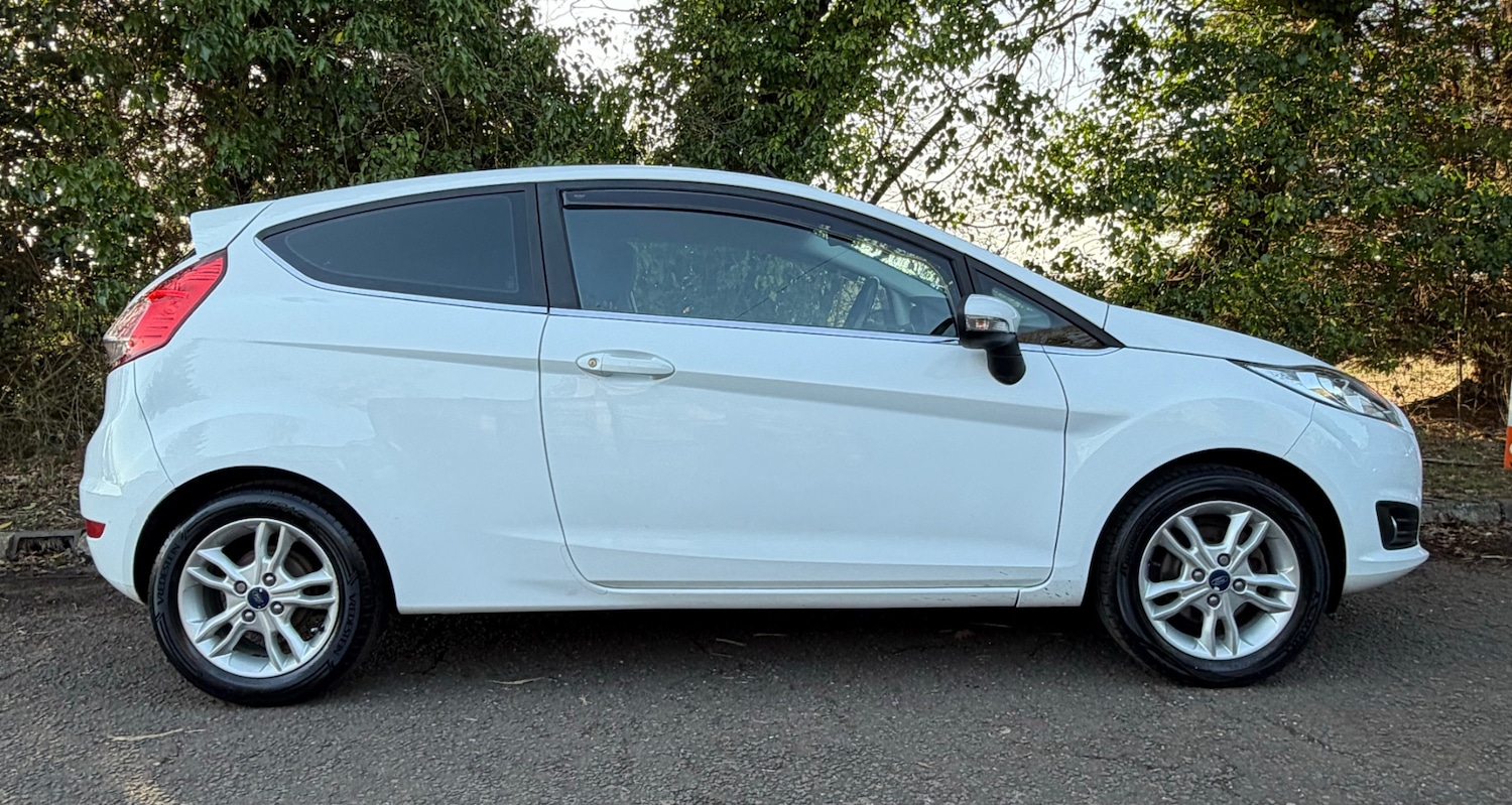 Used Ford Fiesta 2015 for sale - 77669399: Photo 3