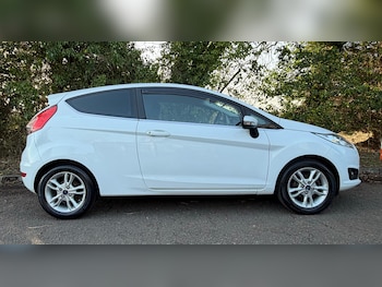 Used Ford Fiesta 2015 for sale - 77669399: Photo