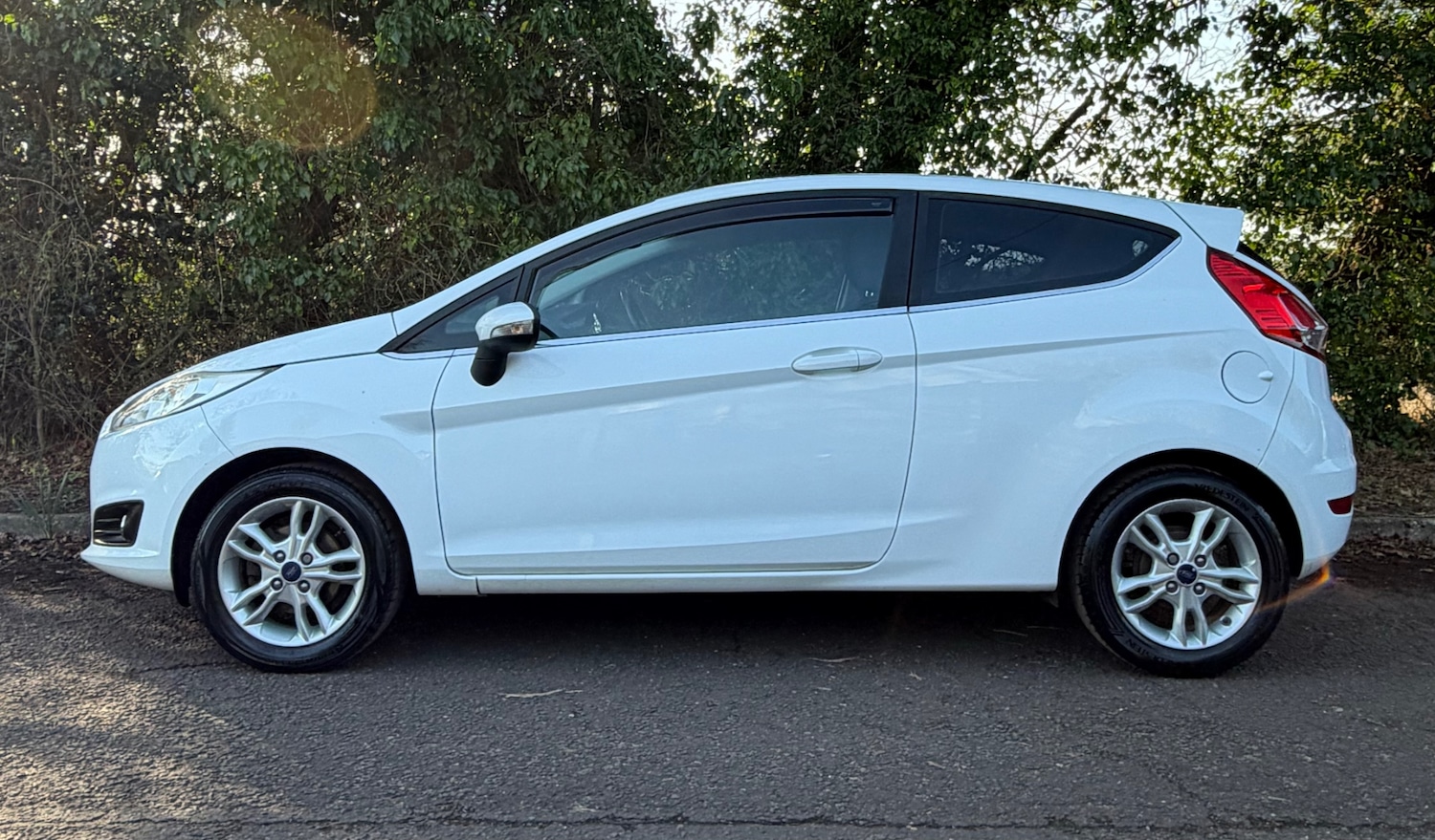 Used Ford Fiesta 2015 for sale - 77669399: Photo 4