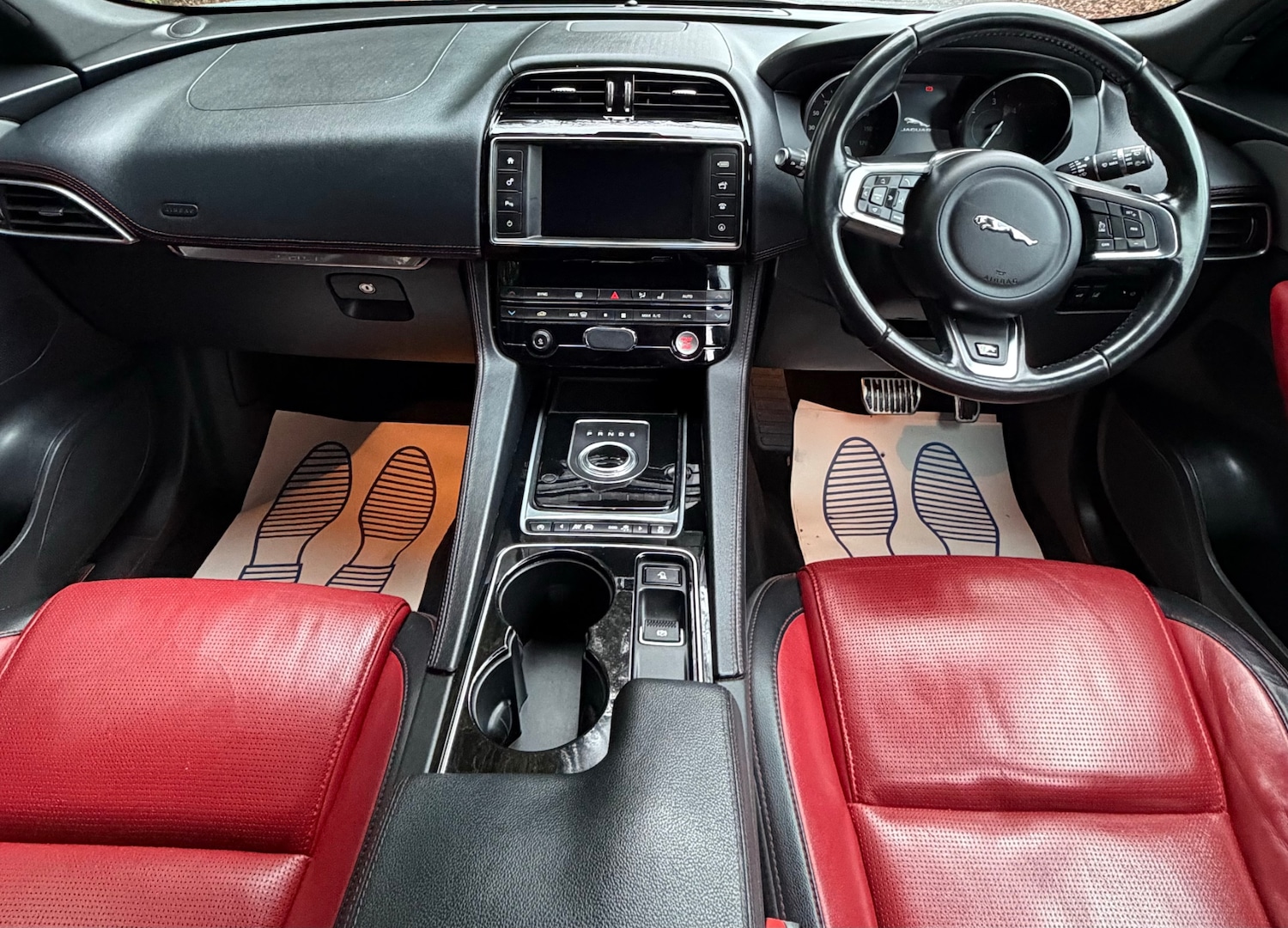 Used Jaguar F-Pace 2016 for sale - 77195454: Photo 10