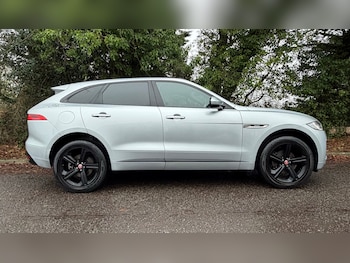 Used Jaguar F-Pace 2016 for sale - 77195454: Photo