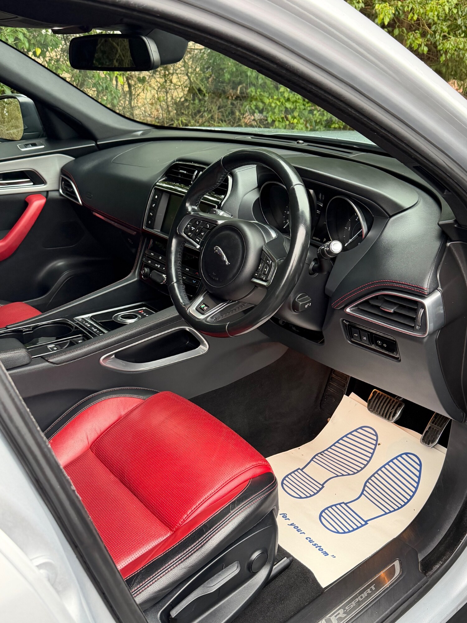 Used Jaguar F-Pace 2016 for sale - 77195454: Photo 7