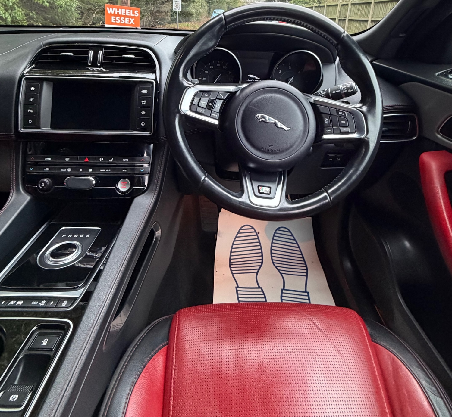 Used Jaguar F-Pace 2016 for sale - 77195454: Photo 9