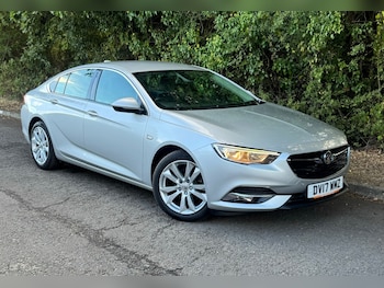 Vauxhall - Insignia