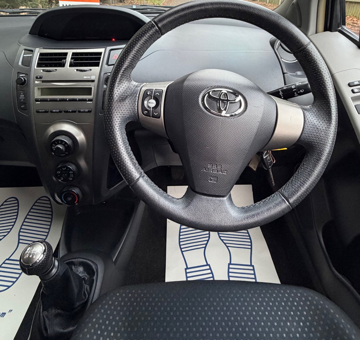 Used Toyota Yaris 2011 for sale - 76974729: Photo 10