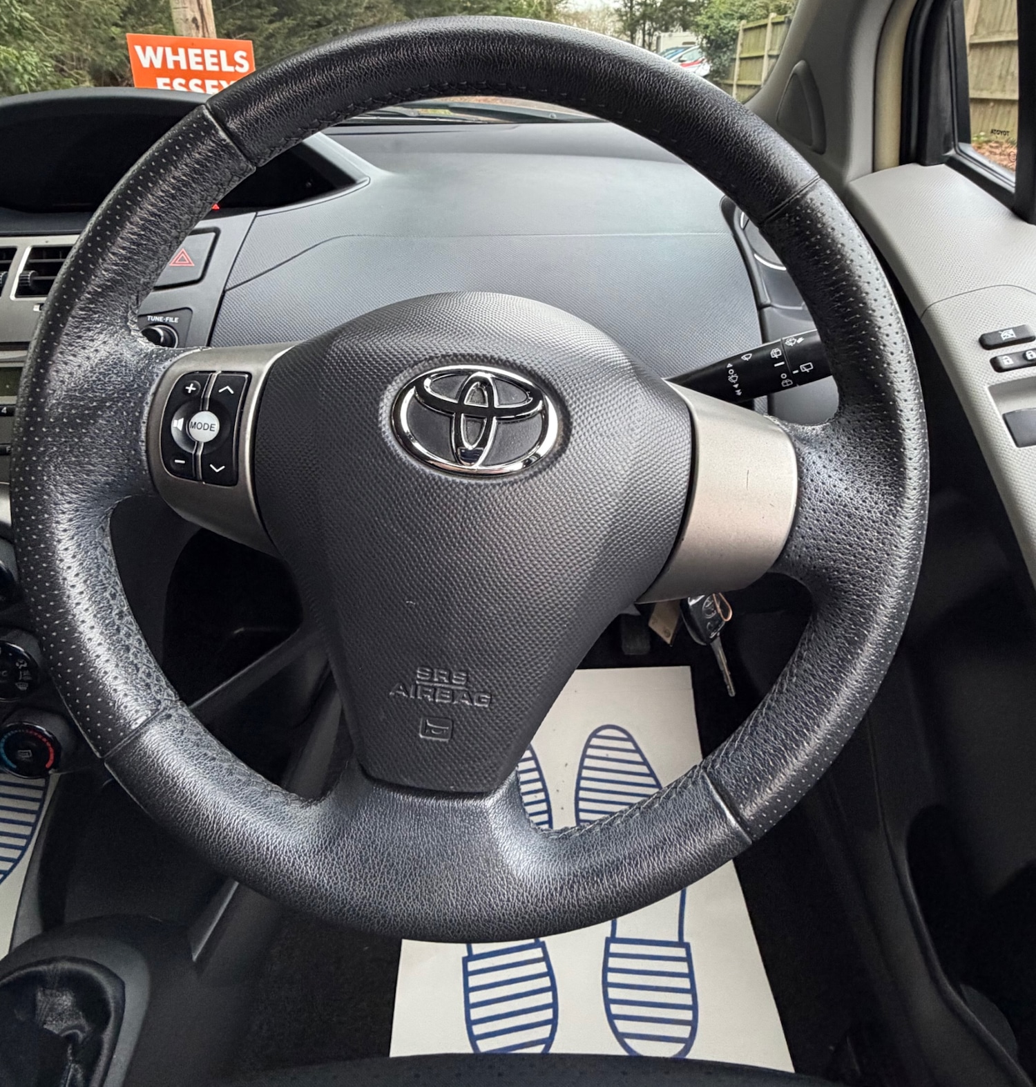 Used Toyota Yaris 2011 for sale - 76974729: Photo 11