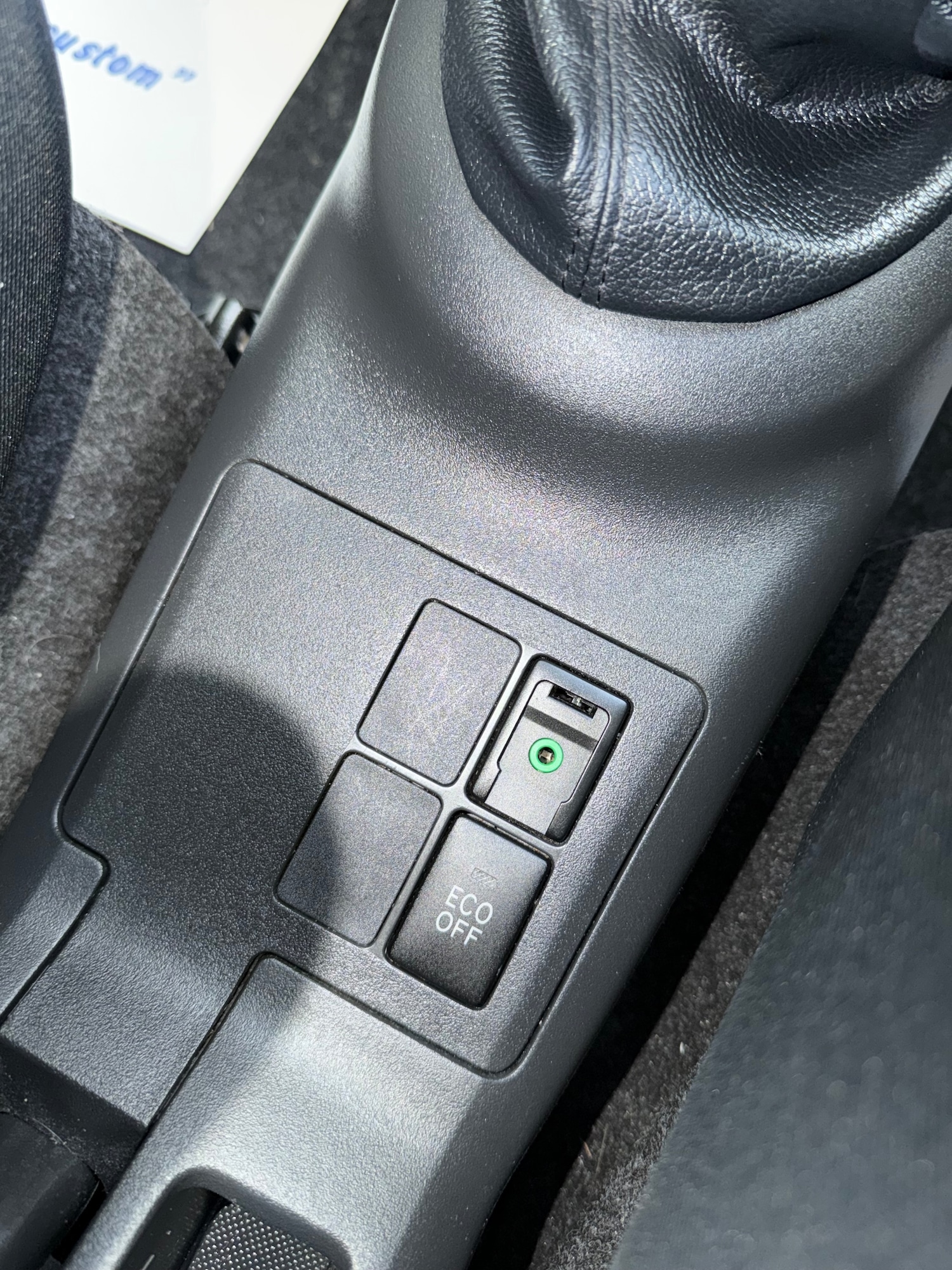 Used Toyota Yaris 2011 for sale - 76974729: Photo 14