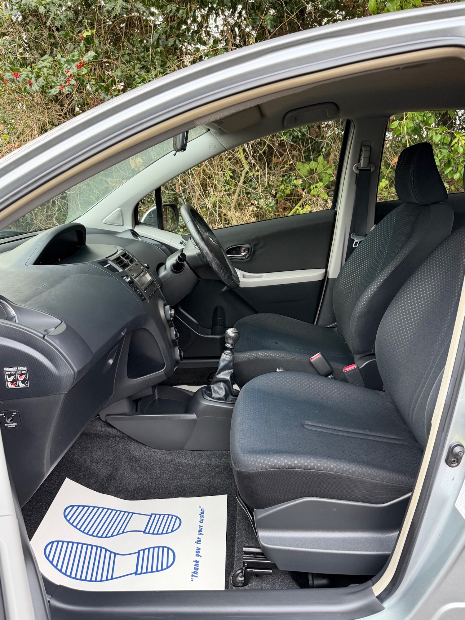 Used Toyota Yaris 2011 for sale - 76974729: Photo 16