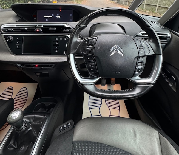 Used Citroen C4 Picasso 2015 for sale - 76082936: Photo 11