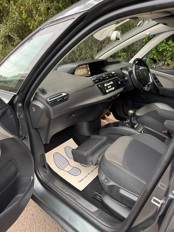 Used Citroen C4 Picasso 2015 for sale - 76082936: Photo 12