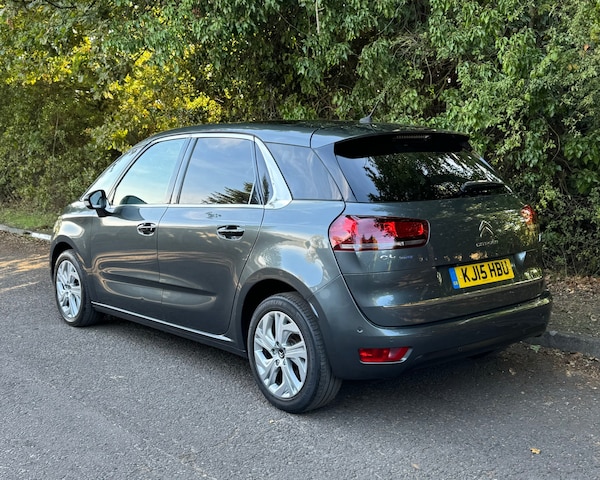 Used Citroen C4 Picasso 2015 for sale - 76082936: Photo 6