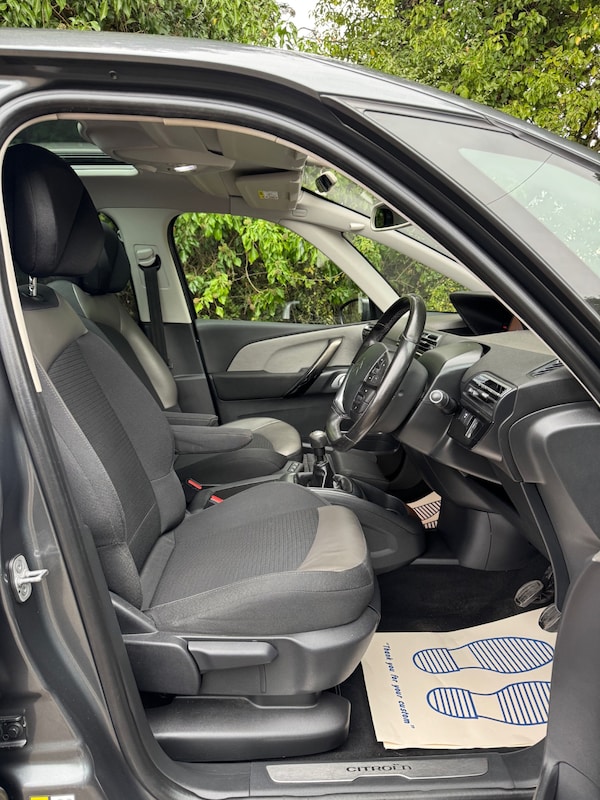 Used Citroen C4 Picasso 2015 for sale - 76082936: Photo 8