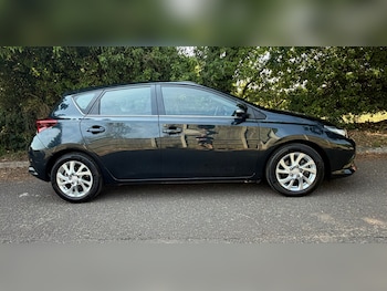 Used Toyota Auris 2016 for sale - 79168263: Photo