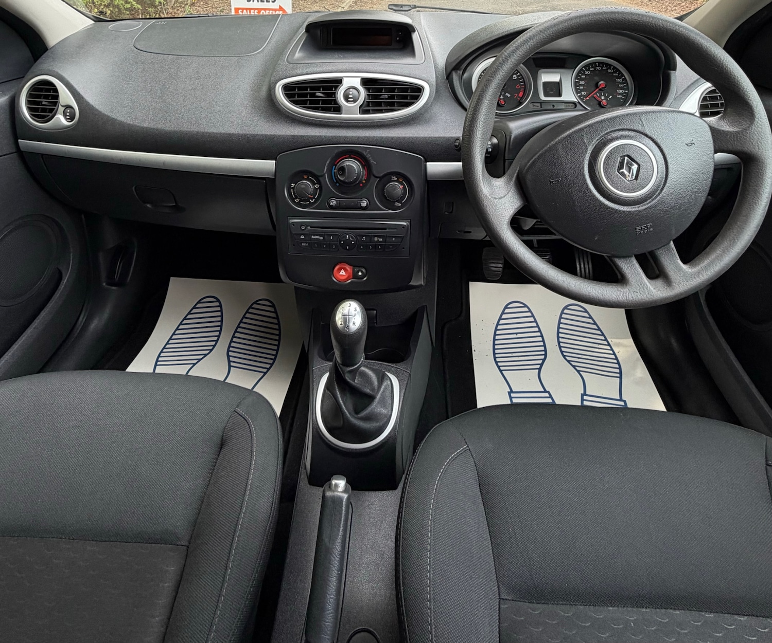 Used Renault Clio 2010 for sale - 78219735: Photo 10