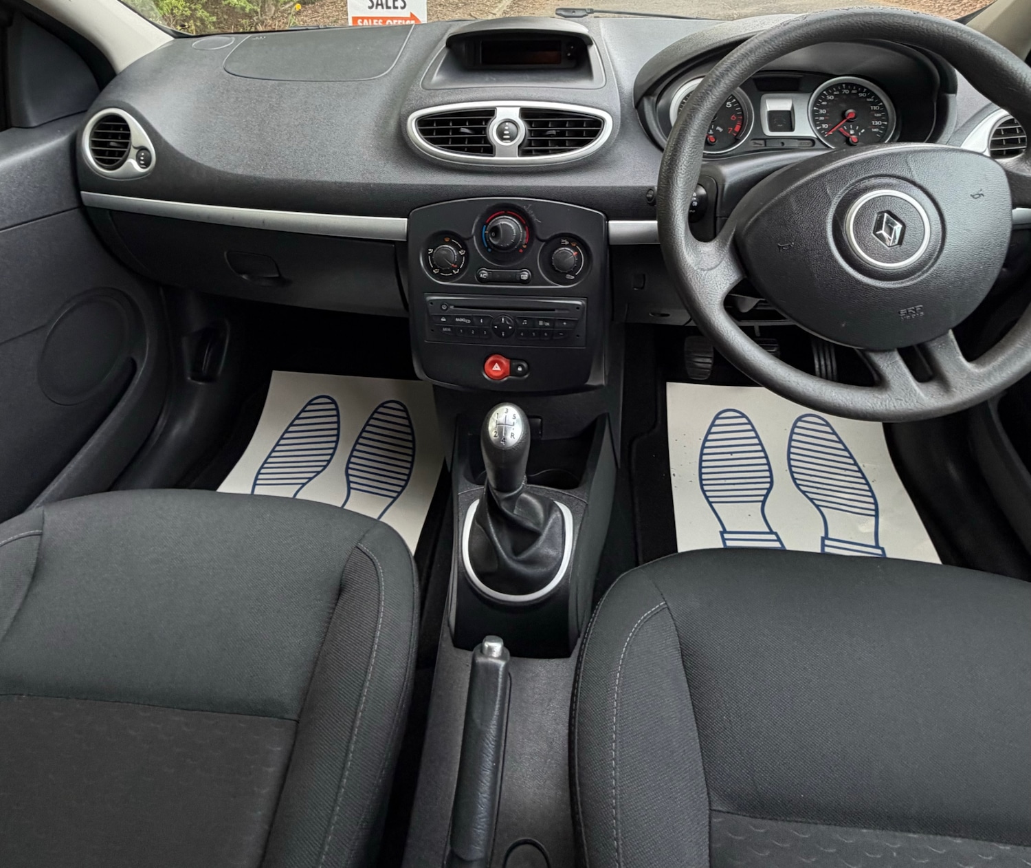 Used Renault Clio 2010 for sale - 78219735: Photo 11