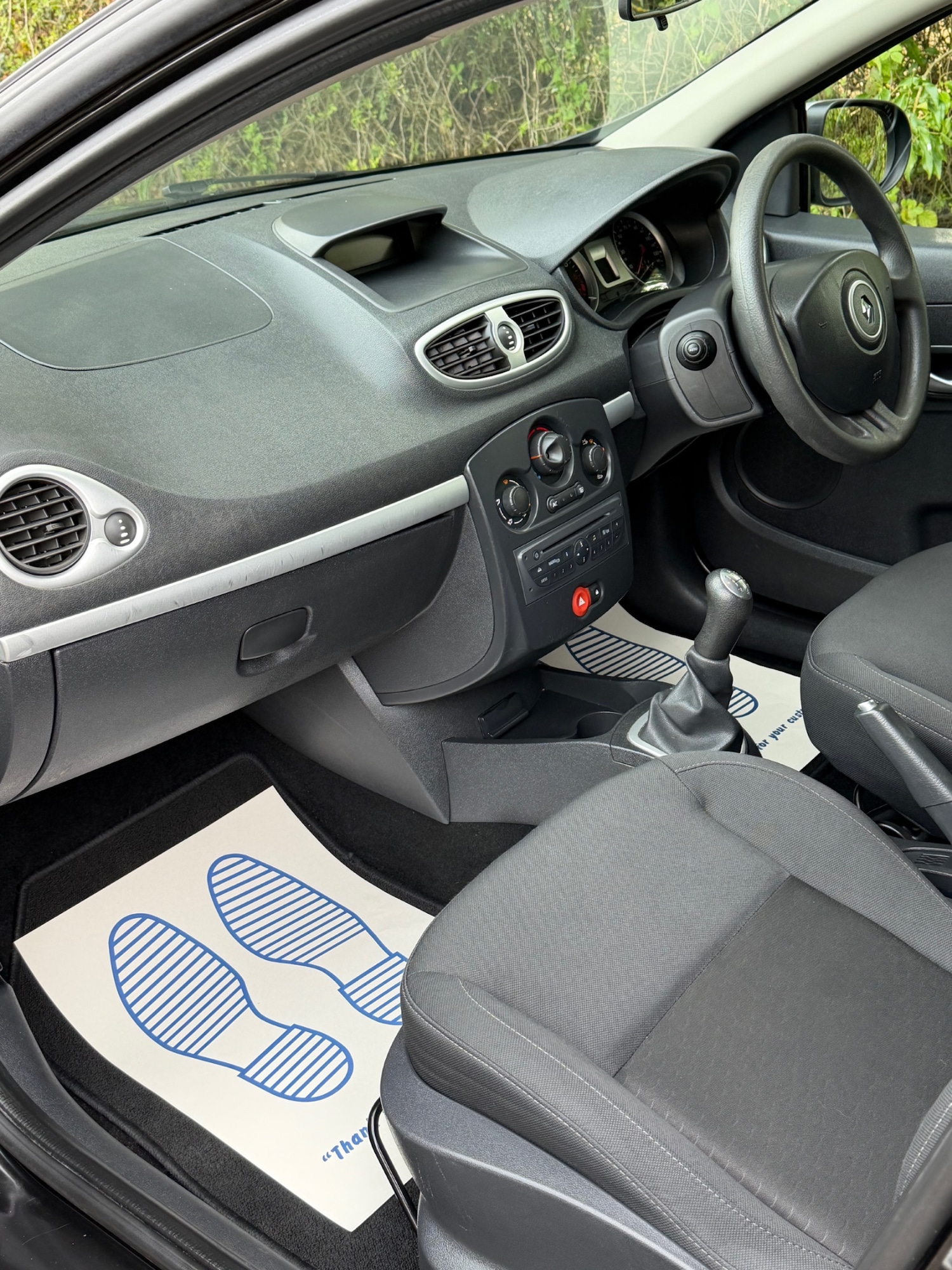 Used Renault Clio 2010 for sale - 78219735: Photo 13