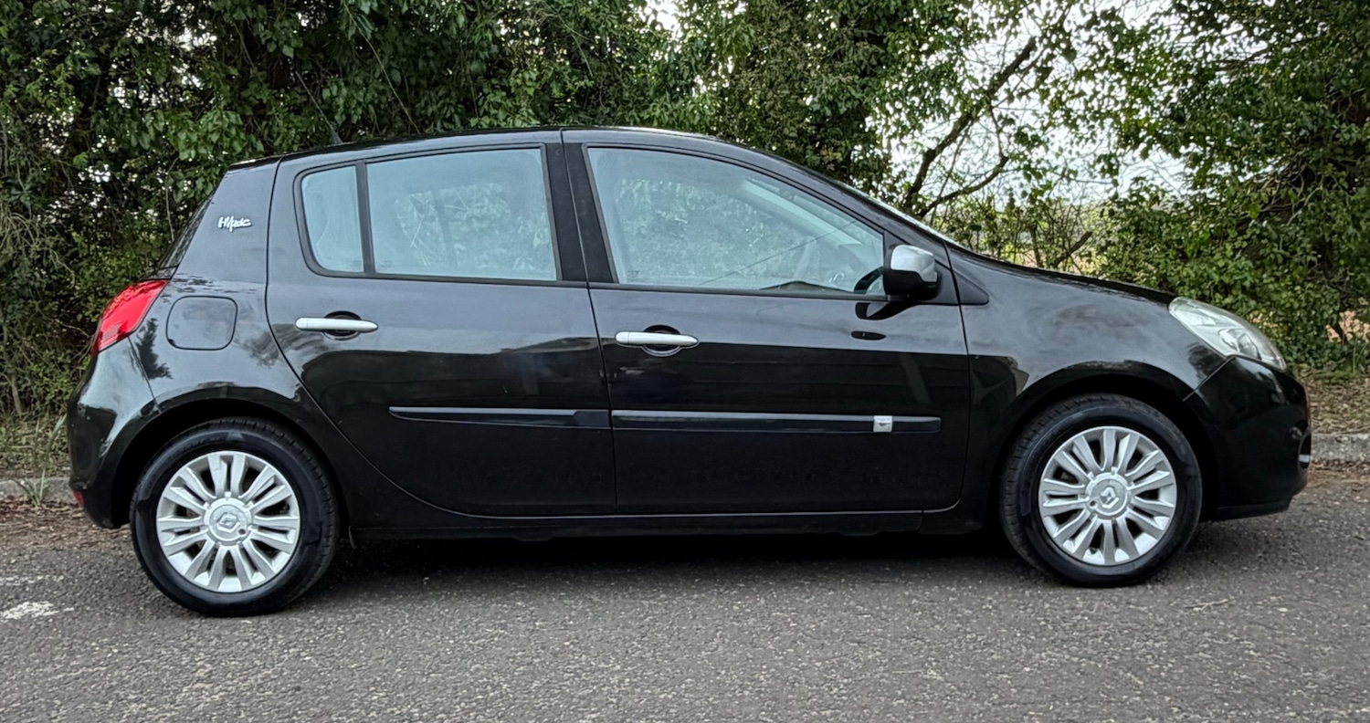 Used Renault Clio 2010 for sale - 78219735: Photo 3