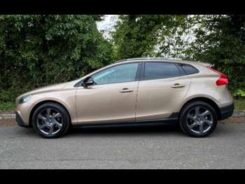 Used Volvo V40 2013 for sale - 74475478: Photo