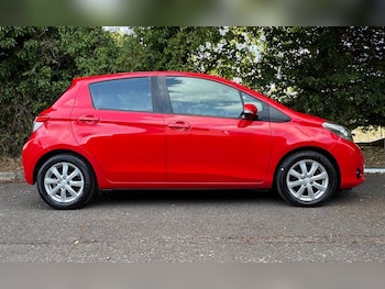 Used Toyota Yaris 2012 for sale - 76134427: Photo 3