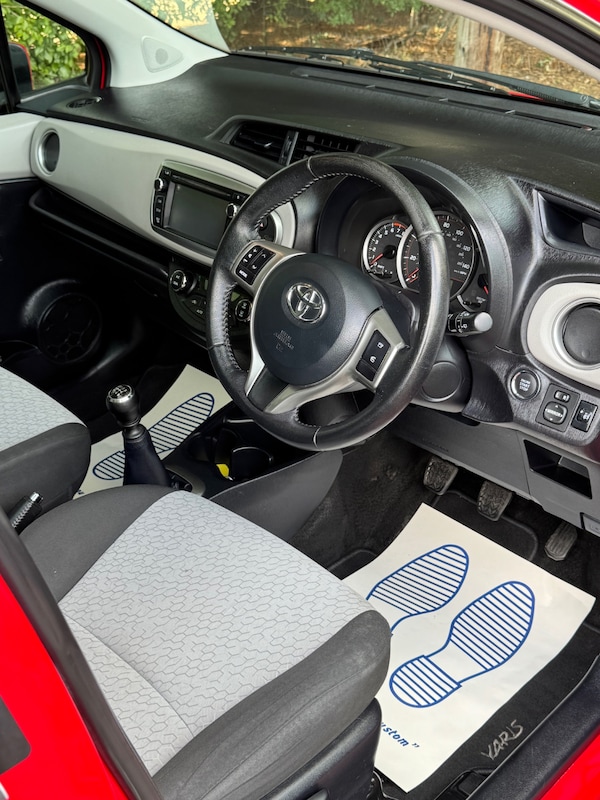 Used Toyota Yaris 2012 for sale - 76134427: Photo 7