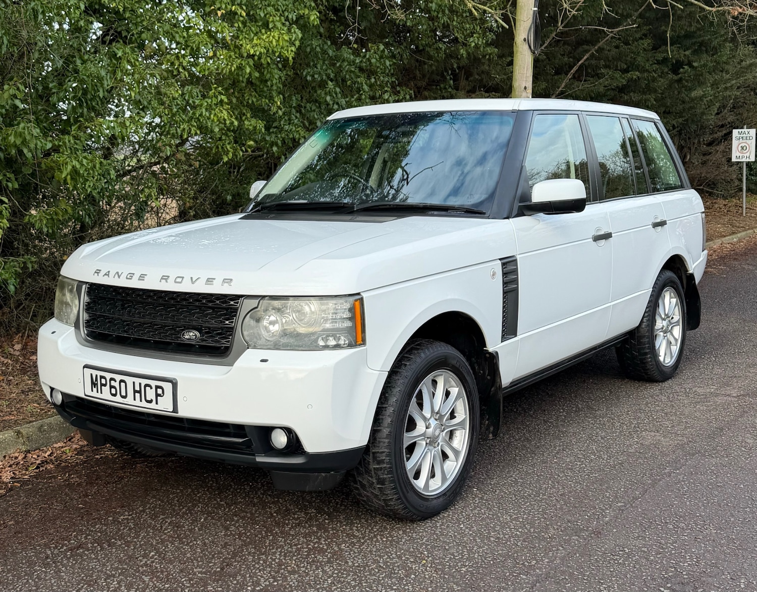 Used Land Rover Range Rover 2010 for sale - 77251477: Photo 2