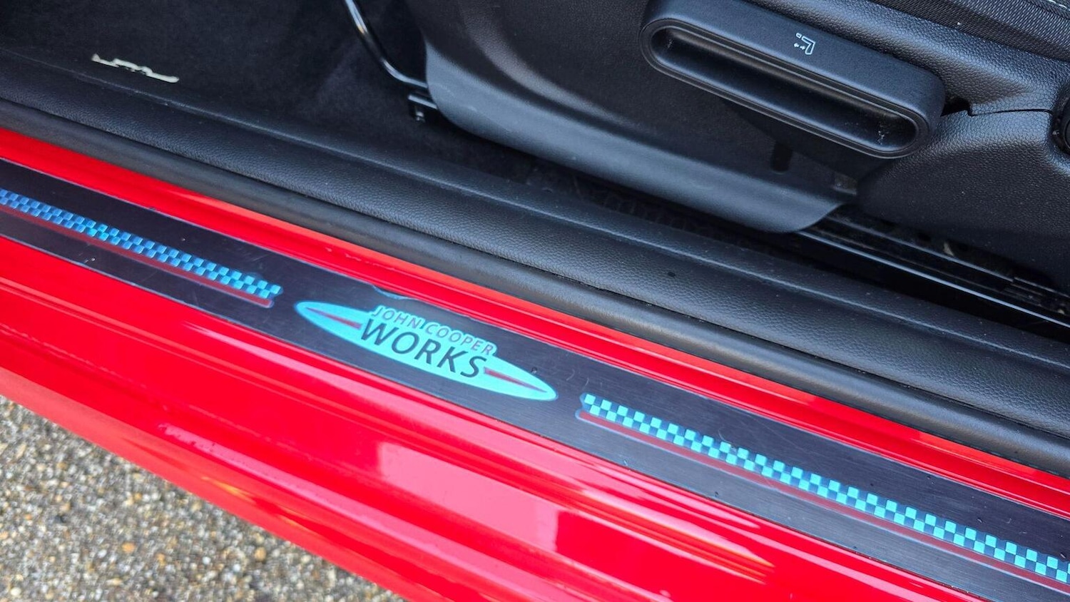 Used MINI Hatch 2018 for sale - 77093935: Photo 28