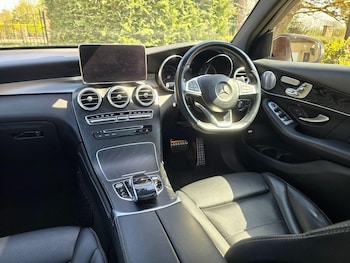 Used Mercedes-Benz GLC 2019 for sale - 78352949: Photo