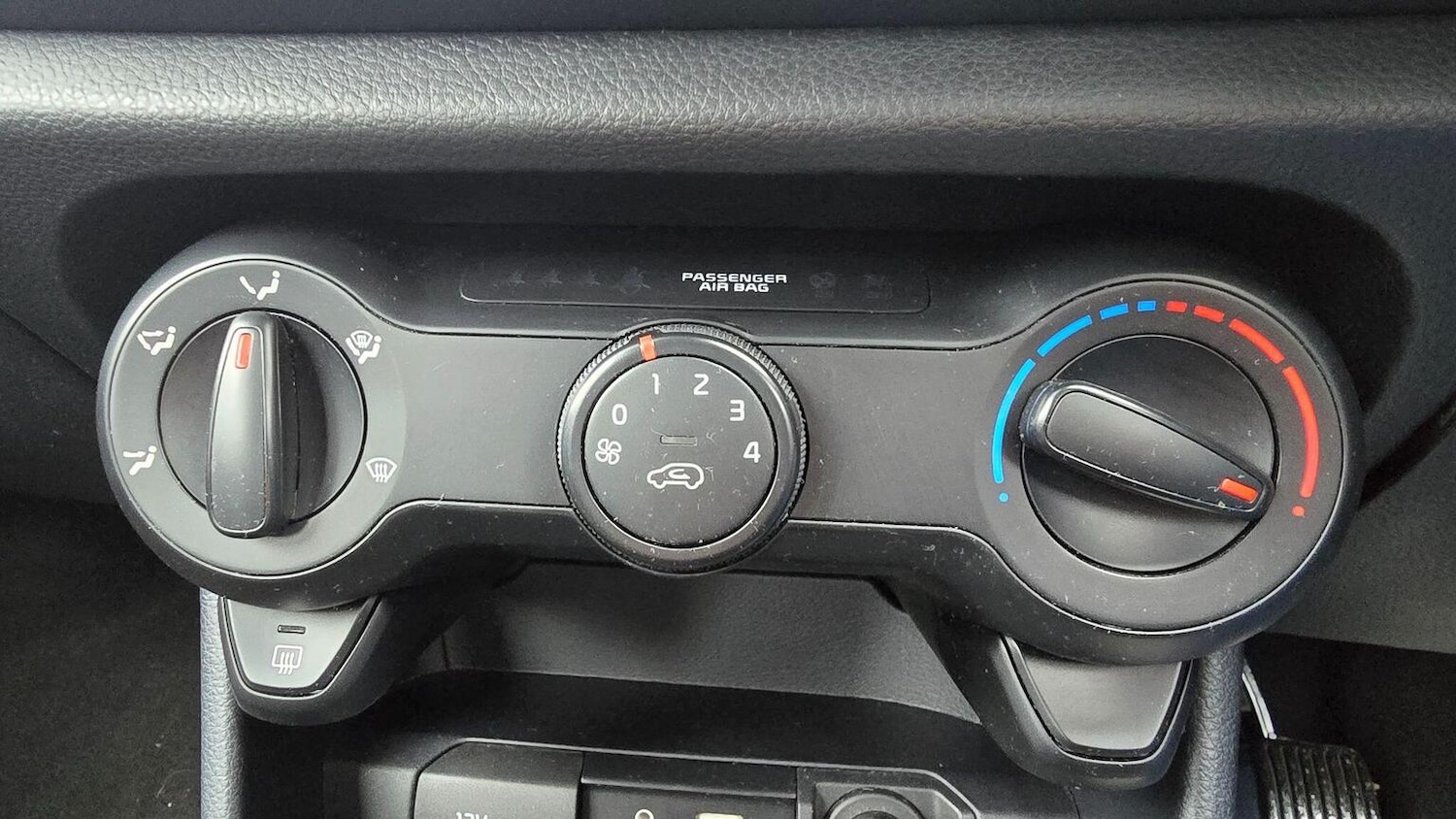 Used Kia Picanto 2018 for sale - 76924350: Photo 18