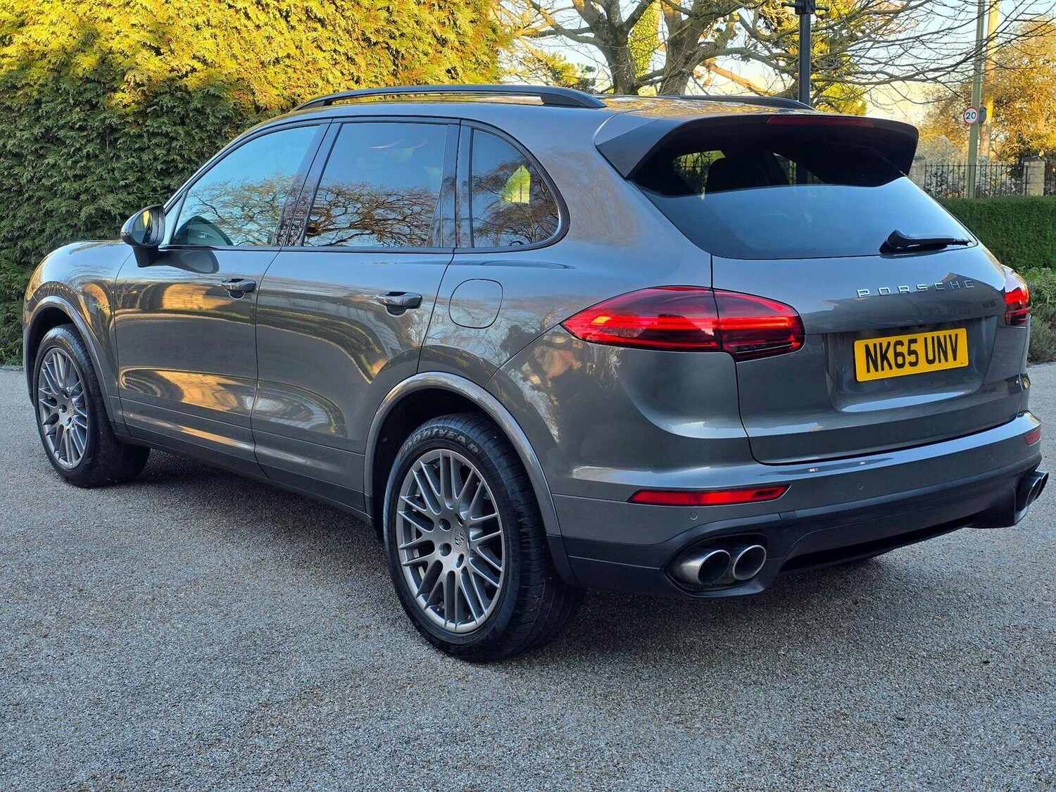 Used Porsche Cayenne 2015 for sale - 78090634: Photo 11