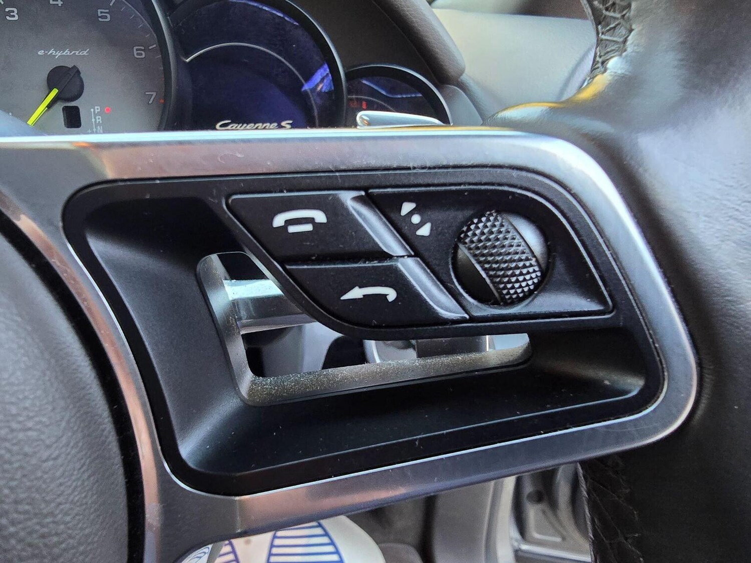 Used Porsche Cayenne 2015 for sale - 78090634: Photo 31