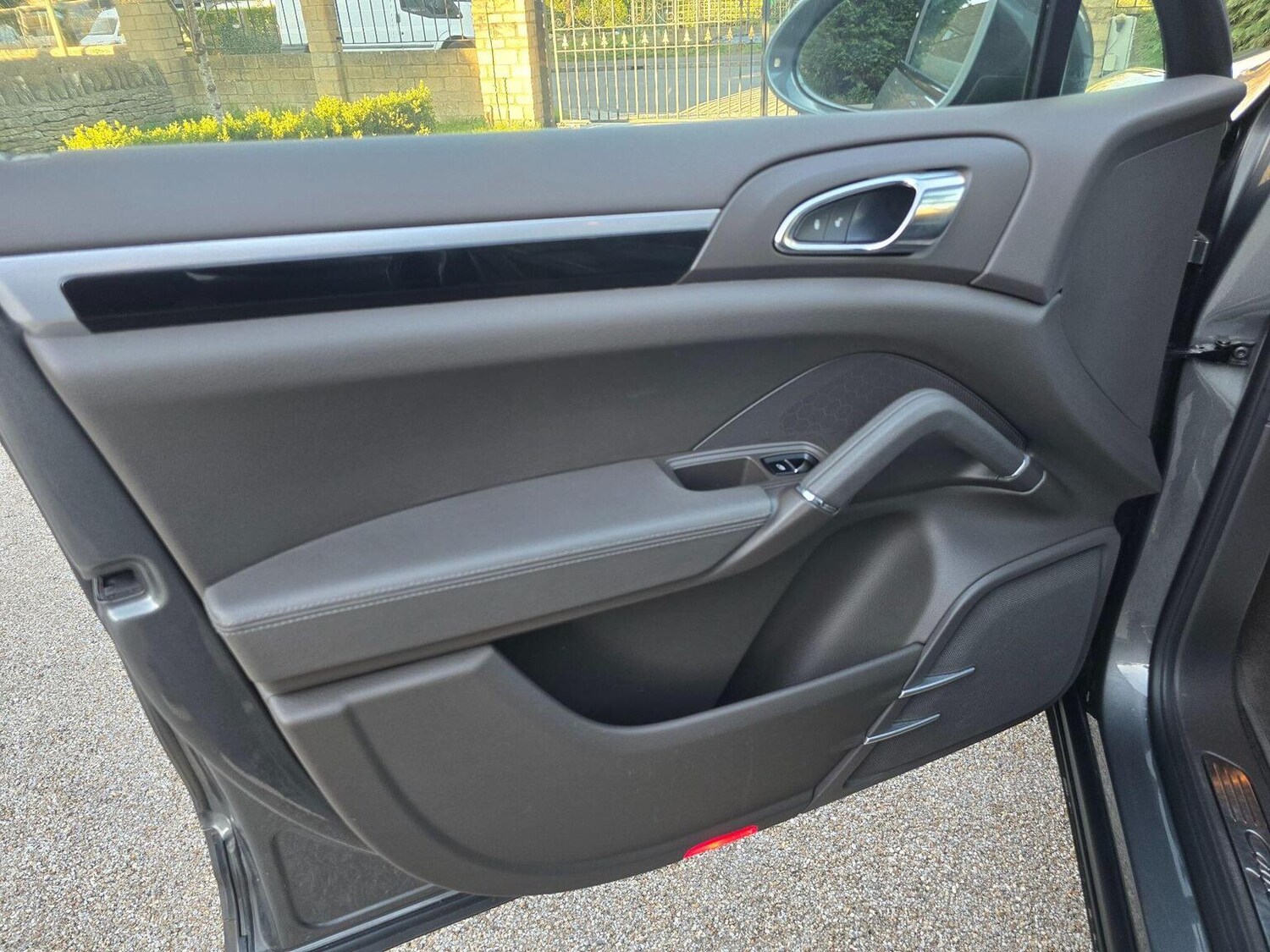 Used Porsche Cayenne 2015 for sale - 78090634: Photo 33