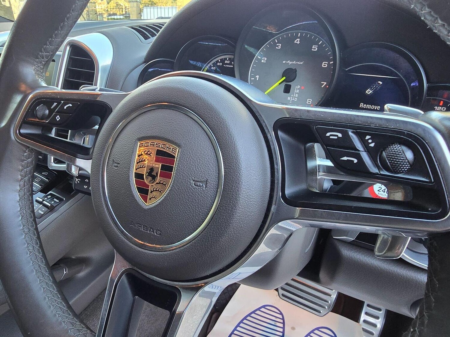 Used Porsche Cayenne 2015 for sale - 78090634: Photo 38