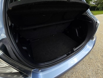 Used Toyota Yaris 2014 for sale - 78852565: Photo