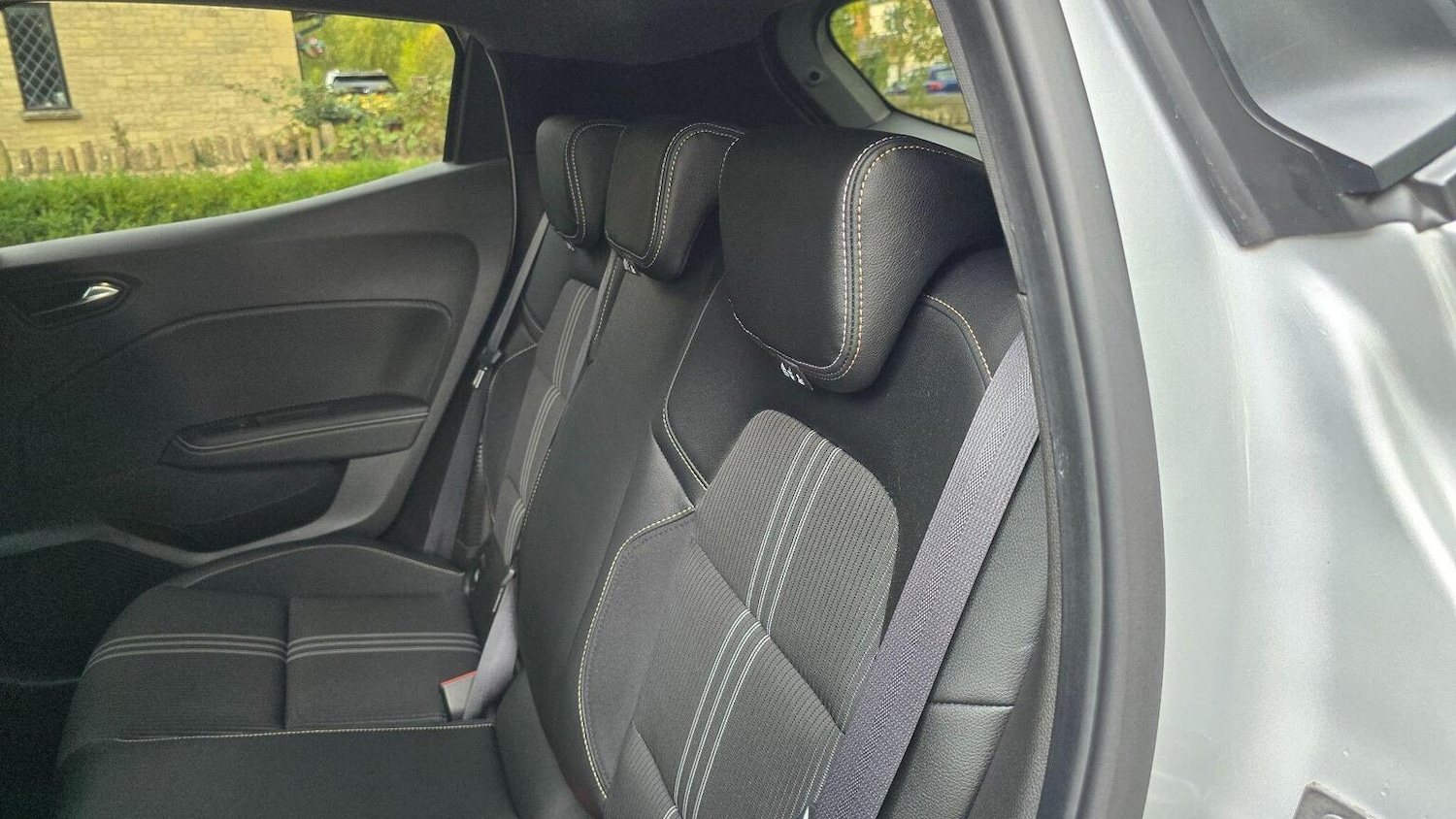 Used Renault Clio 2023 for sale - 76924326: Photo 13