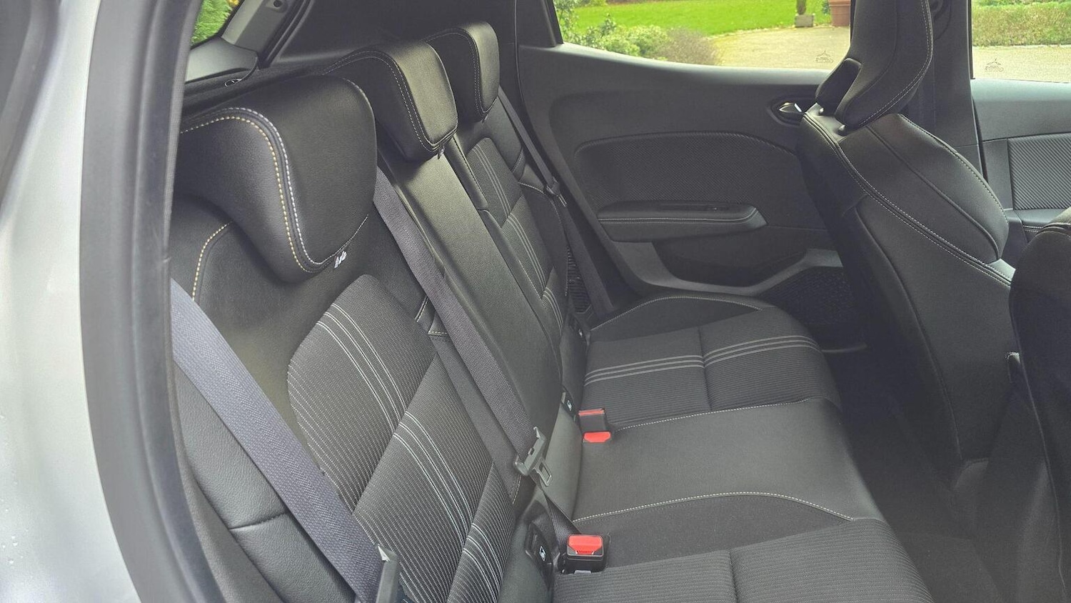 Used Renault Clio 2023 for sale - 76924326: Photo 15