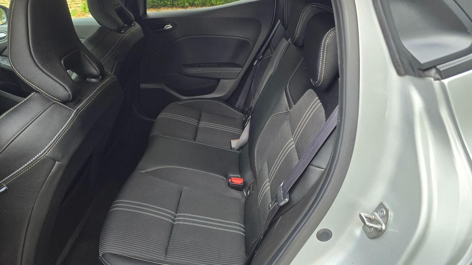 Used Renault Clio 2023 for sale - 76924326: Photo 16