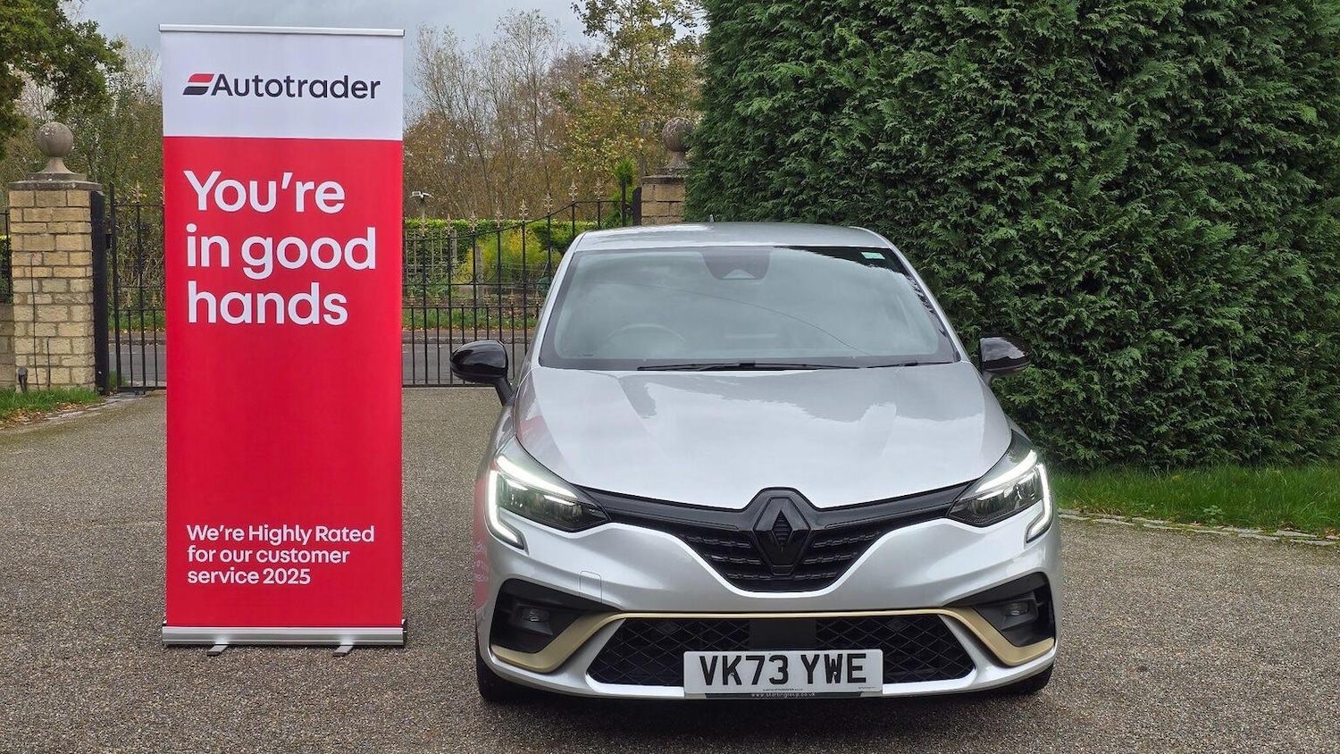 Used Renault Clio 2023 for sale - 76924326: Photo 2