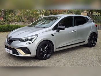 Used Renault Clio 2023 for sale - 76924326: Photo