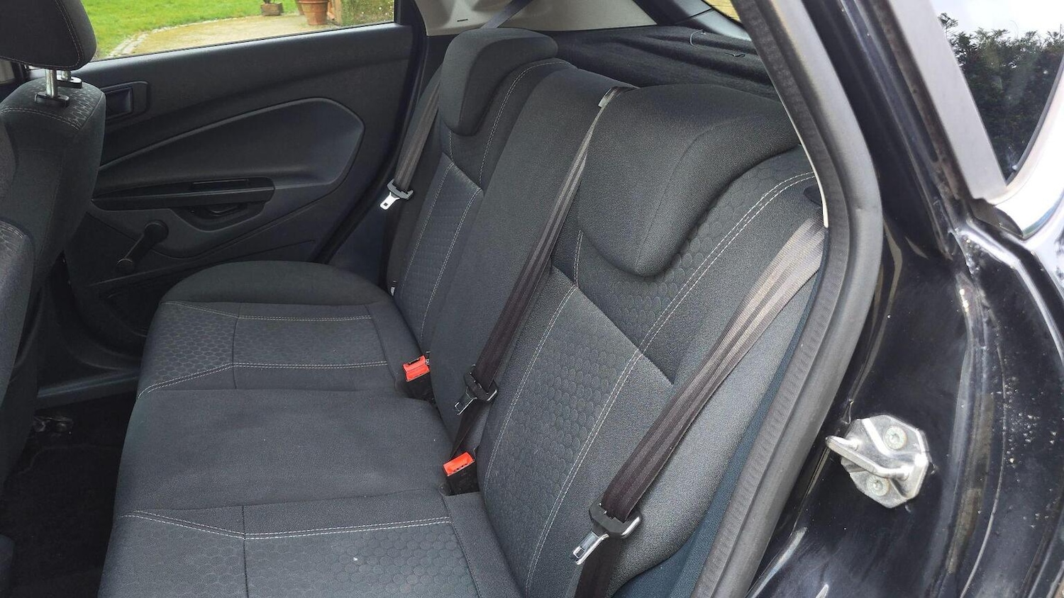 Used Ford Fiesta 2011 for sale - 77616326: Photo 15