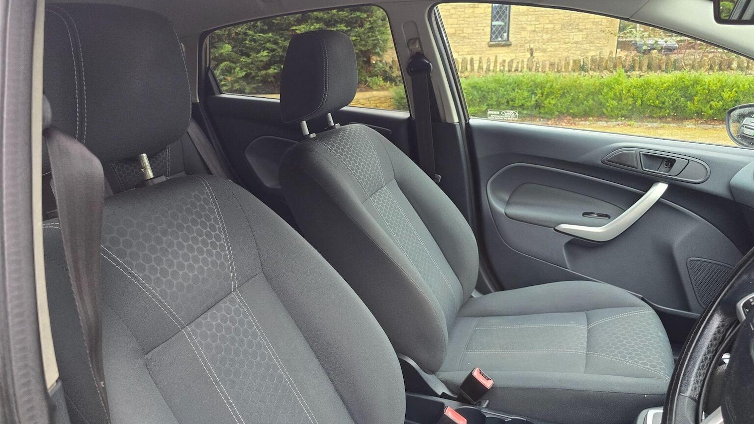 Used Ford Fiesta 2011 for sale - 77616326: Photo 29